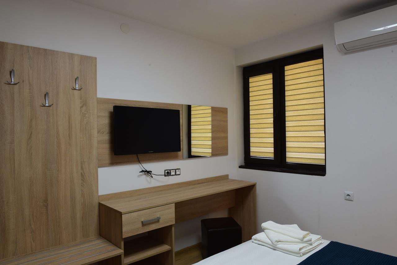Hotel Active Apartments Targovishte  Exterior foto