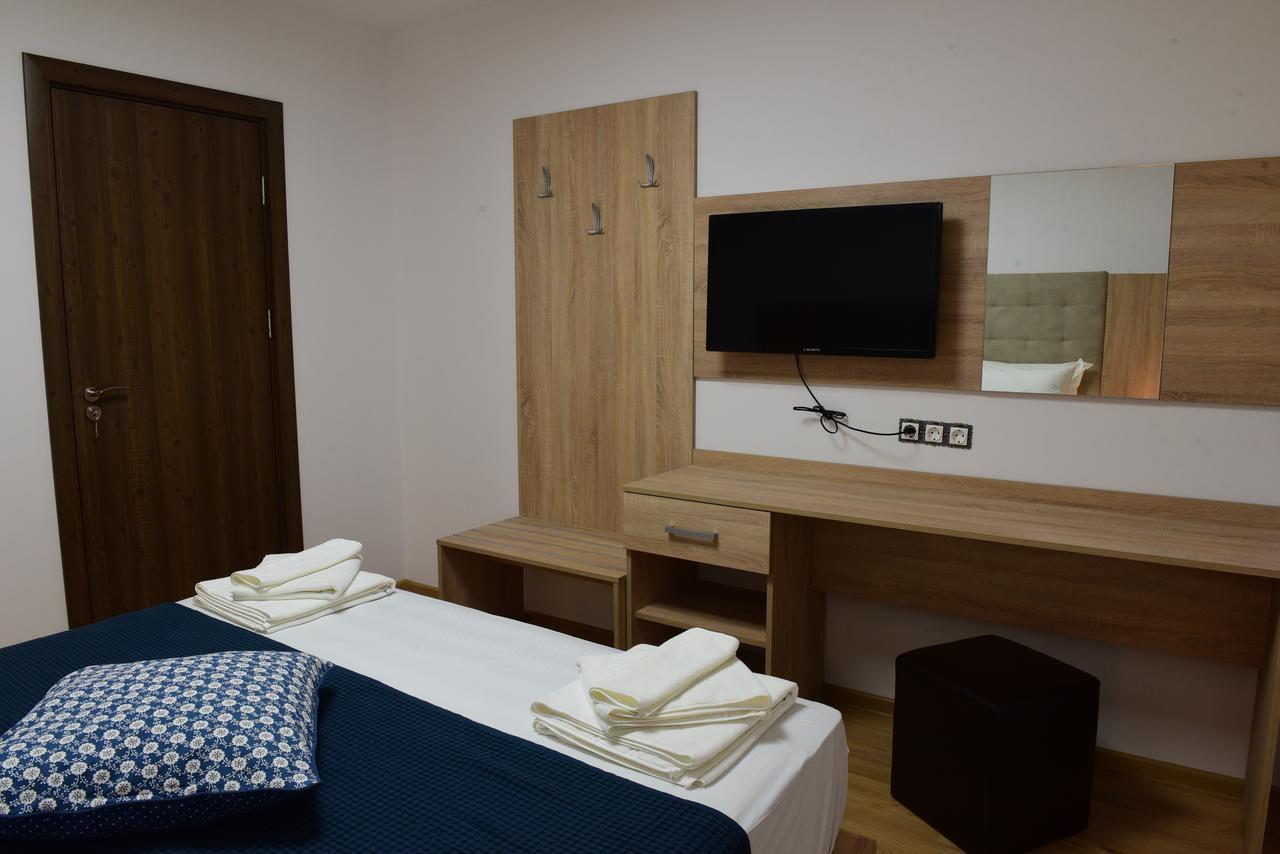 Hotel Active Apartments Targovishte  Exterior foto
